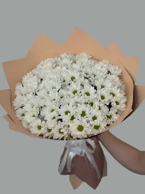 Букет из 15 кустовых хризантем с доставкой в Сочи