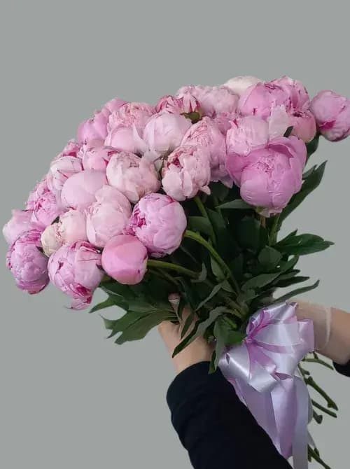 Букет из пионов с доставкой в Сочи