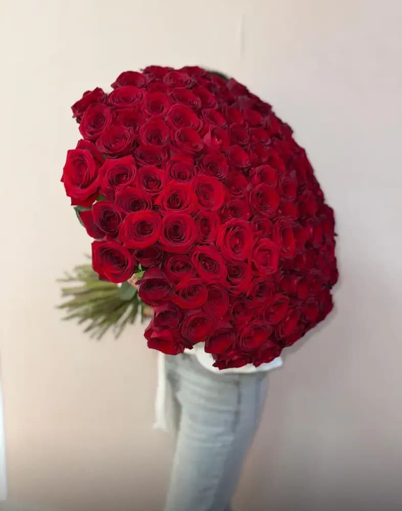 Букет Из 151 Красных Роз
