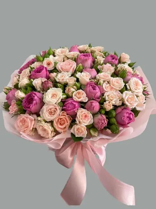 11 пионовидных роз: купить цветы в Адлере