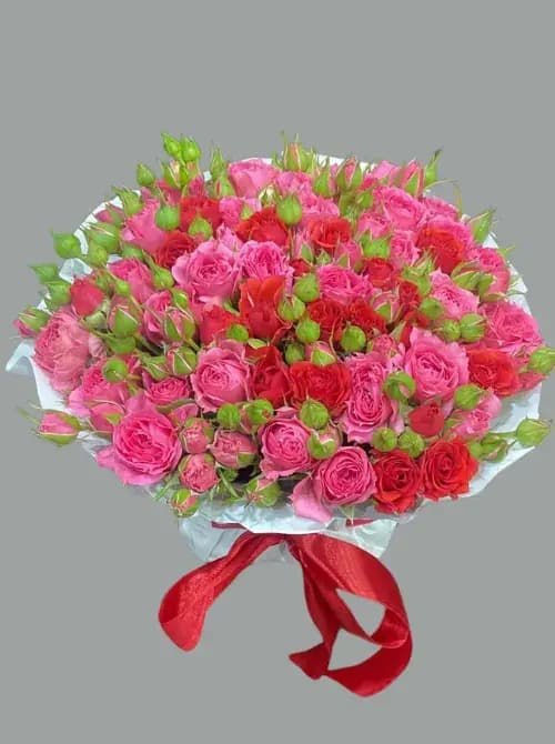 Композиция из кустовых роз-купить в Сочи