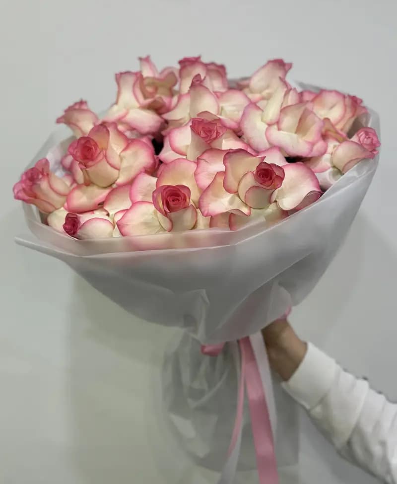 Купить букет из французских роз в Сочи