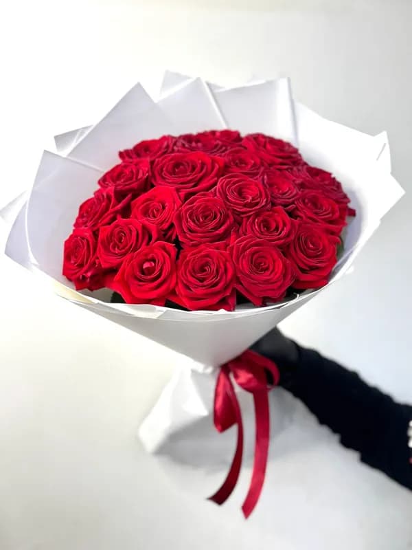 Букет из 21 красной розы