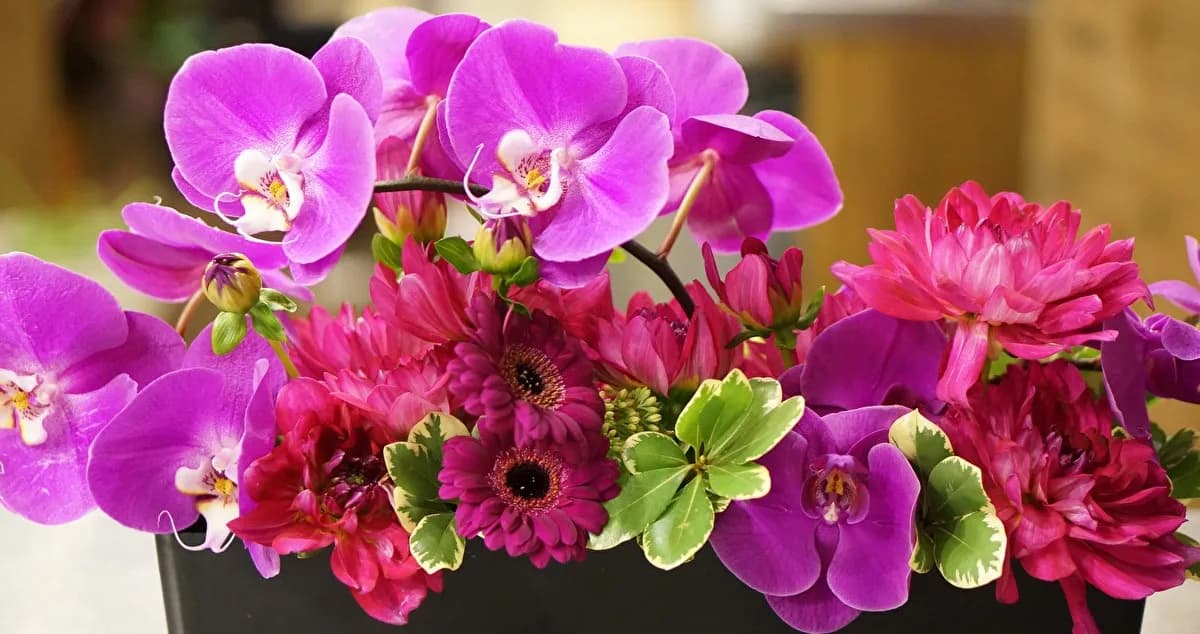 Как выбрать букет в 2025 году — советы флористов из Сочи | Цветочный магазин Сочи